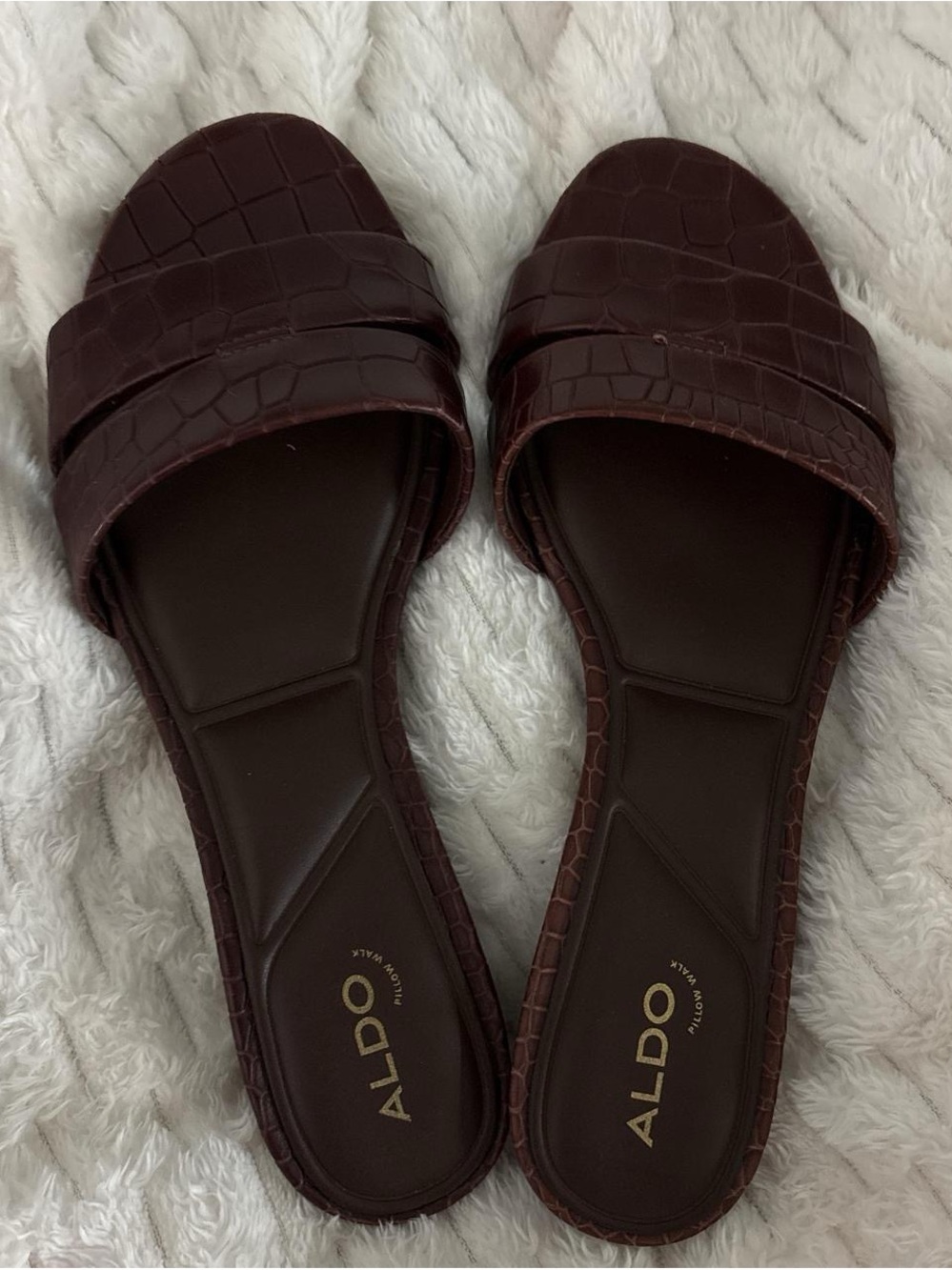 Aldo Dark Brown Croc Print Kitten Heels